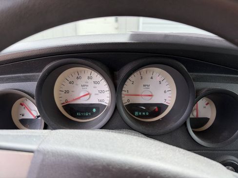 Used 2006 Dodge Charger RWD image 36
