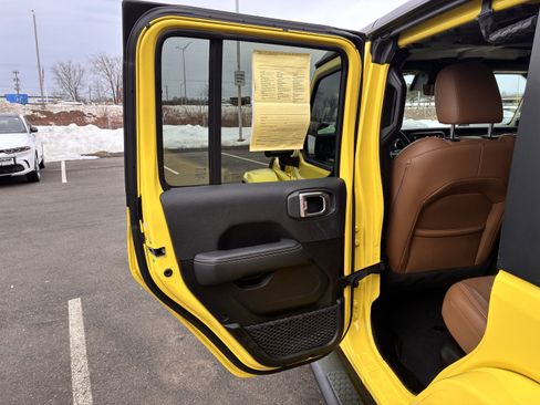 Used 2023 Jeep Wrangler Unlimited Sahara w/ Dual Top Group image 29