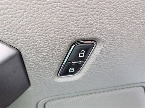 Used 2020 Ford F150 XLT w/ Equipment Group 302A Luxury image 18