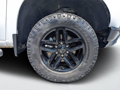 Used 2021 Chevrolet Silverado 1500 Custom Trail Boss w/ Realtree Special Edition AWD/4WD image 9