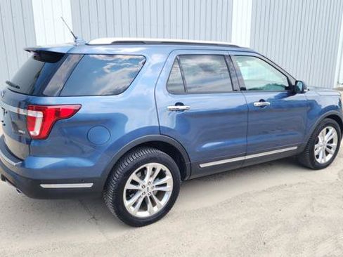 Used 2018 Ford Explorer Limited w/ Equipment Group 301A AWD/4WD image 8