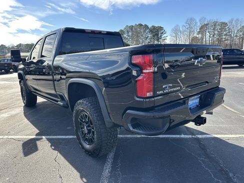 Certified 2025 Chevrolet Silverado 2500 ZR2 w/ Technology Package image 5