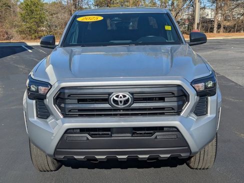 Used 2025 Toyota Tacoma SR image 2