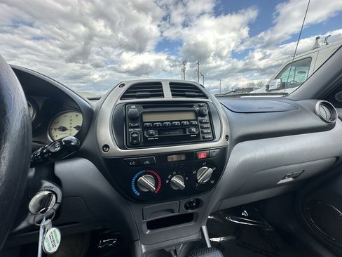 Used 2001 Toyota RAV4 2WD image 13