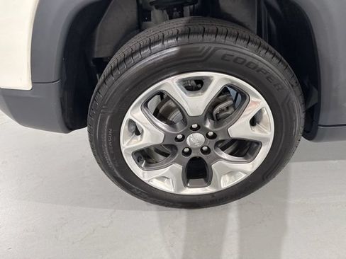 Used 2020 Jeep Compass Limited AWD/4WD image 13