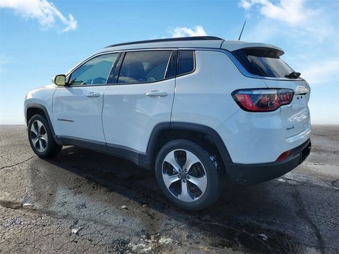 Used 2018 Jeep Compass Latitude w/ Popular Equipment Group image 3