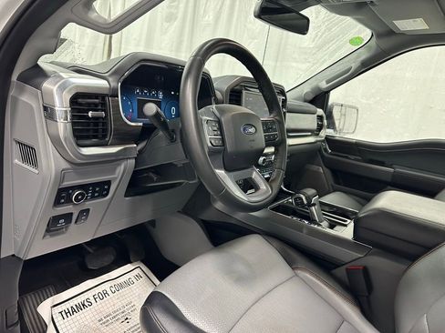 Used 2025 Ford F150 Lariat w/ Equipment Group 501A Mid image 16