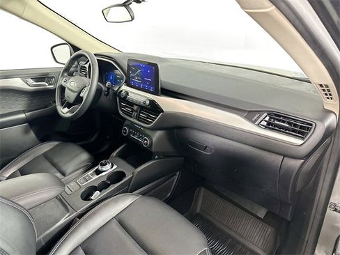 Used 2020 Ford Escape SE Sport image 31