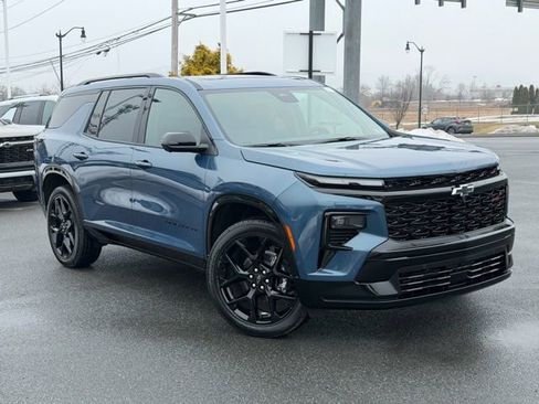 New 2026 Chevrolet Traverse RS w/ LPO, Floor Liner Package image 1