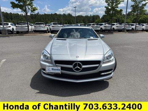 Used 2013 Mercedes-Benz SLK 250 image 2