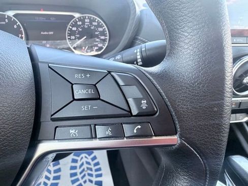 Used 2024 Nissan Sentra SV image 11