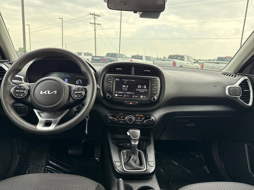 Used 2024 Kia Soul LX w/ Option Group 015 FWD image 12