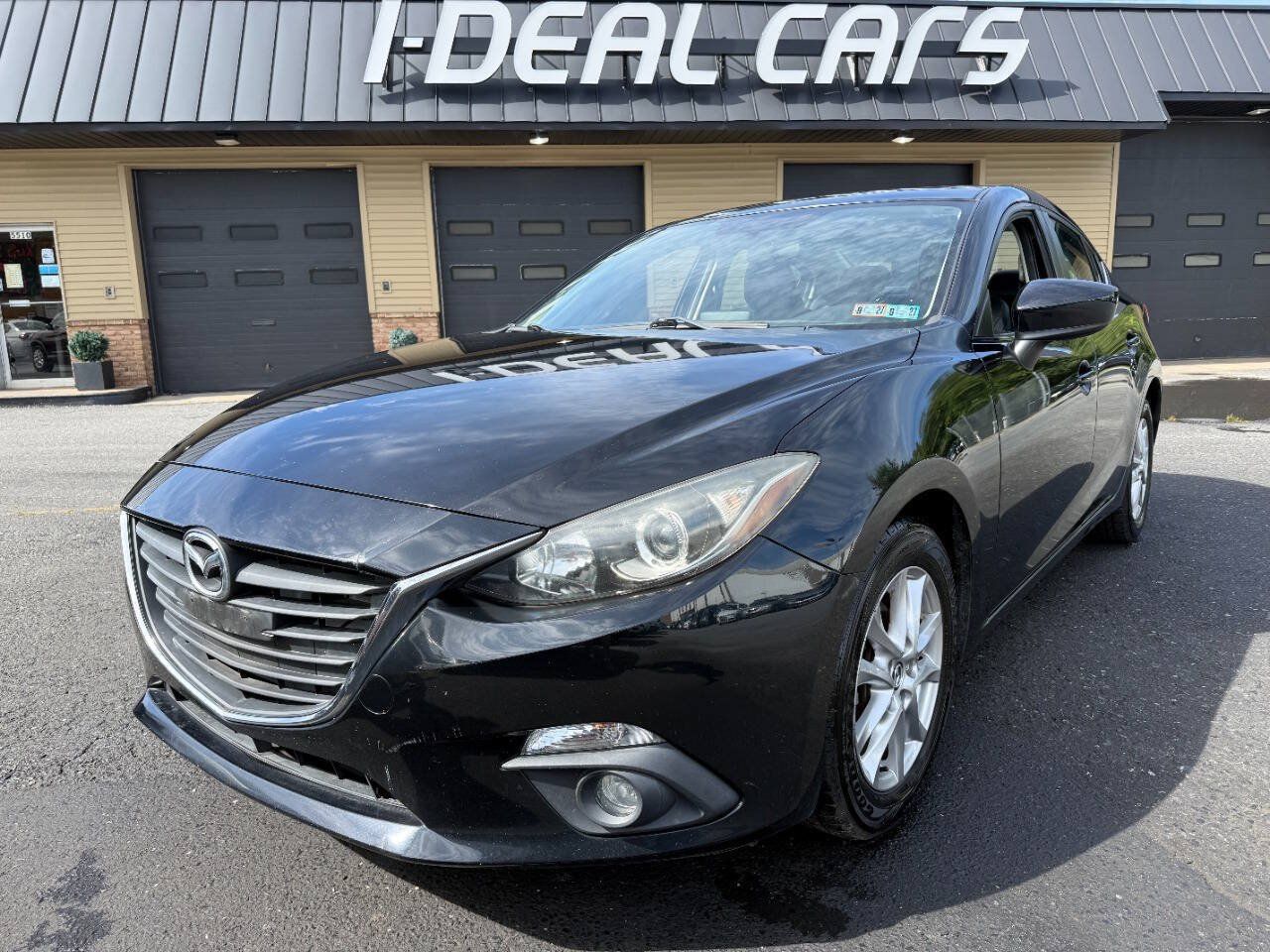 Used 2015 MAZDA MAZDA3 i Grand Touring FWD image 1