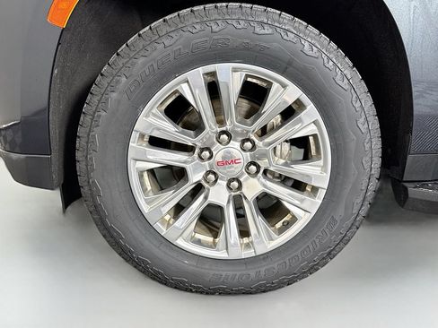 Used 2021 GMC Yukon XL Denali AWD/4WD image 33