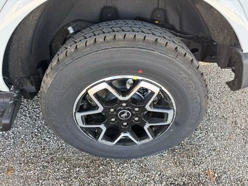 New 2026 Ford Bronco Outer Banks image 5