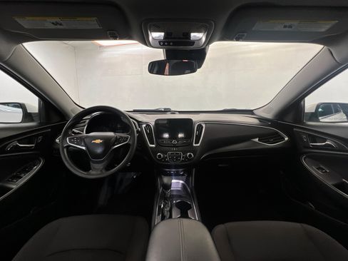 Used 2024 Chevrolet Malibu LT FWD image 9