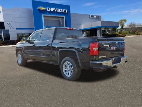 Used 2017 GMC Sierra 1500 SLE w/ SLE Value Package image 5