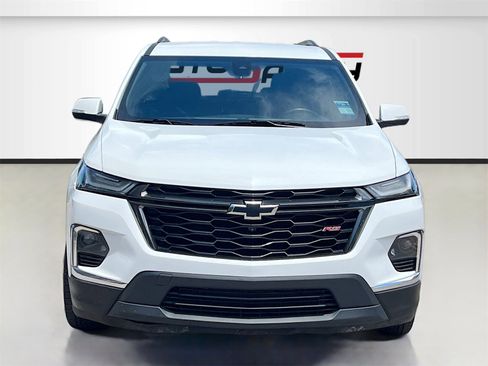Used 2022 Chevrolet Traverse RS image 2