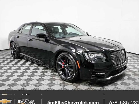 Used 2023 Chrysler 300 C image 28