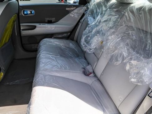 New 2025 Hyundai Ioniq 6 SEL image 18