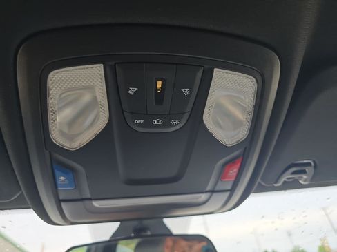 Used 2022 RAM 3500 Tradesman w/ Chrome Appearance Group AWD/4WD image 47