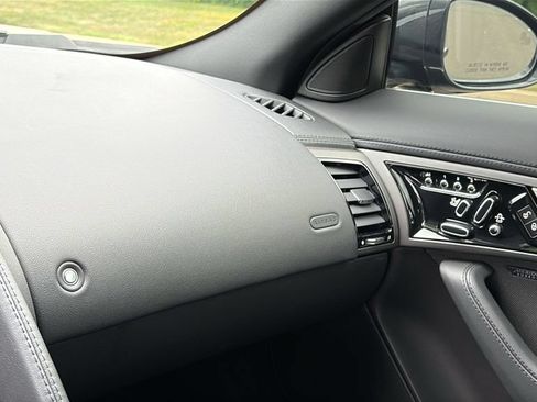 Used 2015 Jaguar F-TYPE S RWD image 19