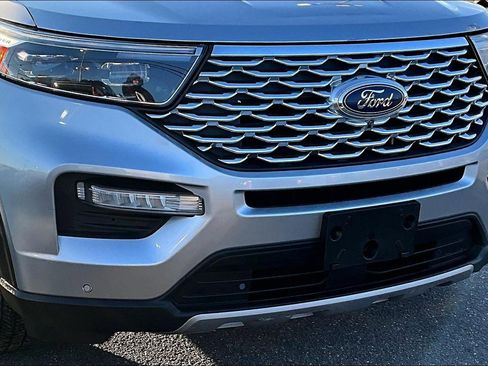 Used 2020 Ford Explorer Platinum w/ Premium Technology Package image 29