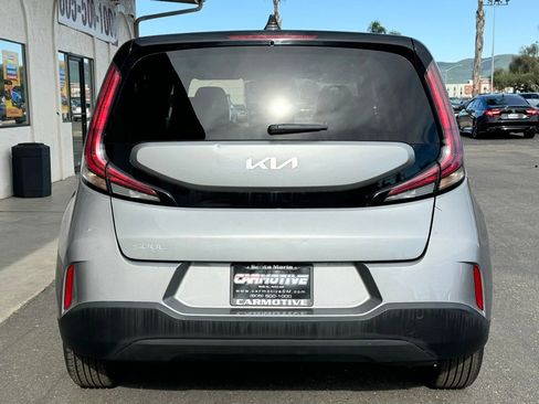 Used 2024 Kia Soul LX w/ Option Group 015 FWD image 5