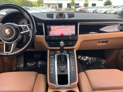 Used 2021 Porsche Macan S AWD/4WD image 16