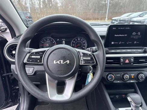 Used 2024 Kia Forte LXS image 9