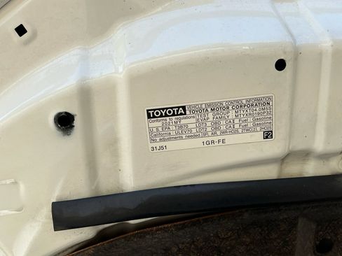 Used 2021 Toyota 4Runner SR5 Premium w/ Moonroof Package image 24