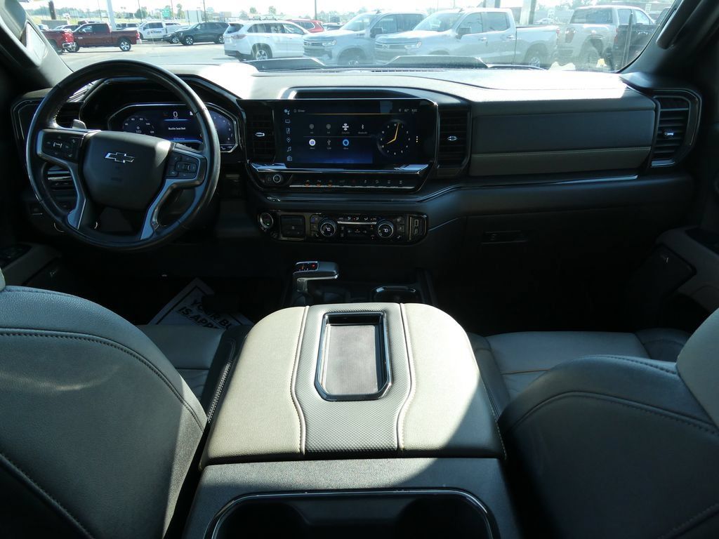 Used 2022 Chevrolet Silverado 1500 ZR2 w/ Technology Package AWD/4WD image 23