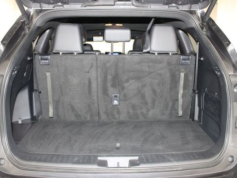 Used 2025 Toyota Highlander XSE AWD/4WD image 29