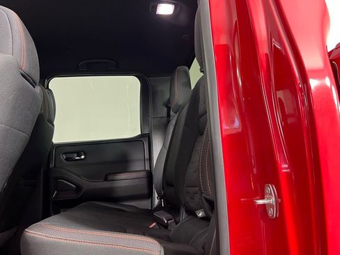 Used 2024 Nissan Frontier Pro-X image 28