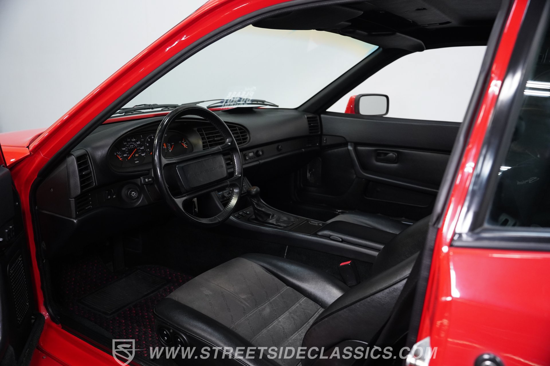 Used 1987 Porsche 944 Coupe RWD image 4