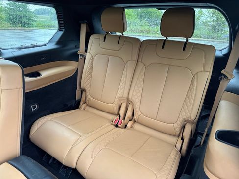 Used 2021 Jeep Grand Cherokee L Summit AWD/4WD image 19