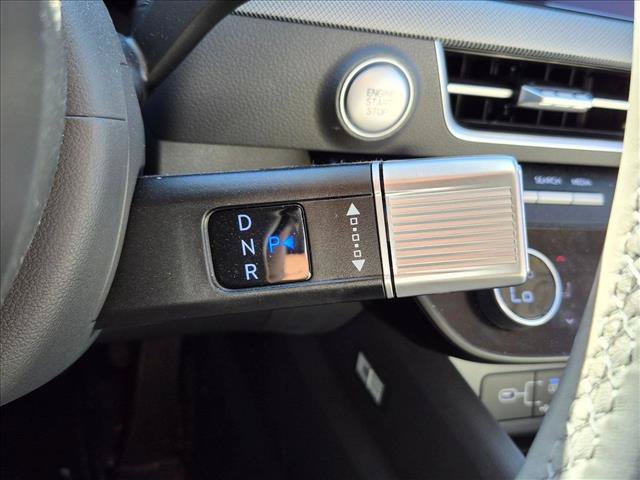 Used 2024 Hyundai Sonata SEL w/ Convenience Package FWD image 11
