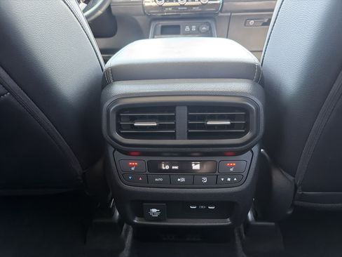 Certified 2025 Honda Pilot Elite image 28