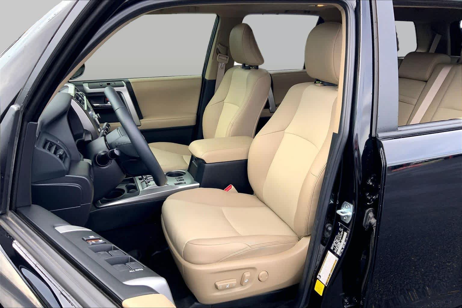 Used 2021 Toyota 4Runner SR5 Premium w/ Moonroof Package RWD image 8