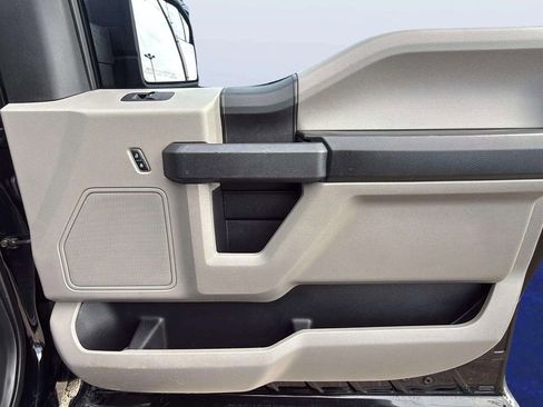 Used 2017 Ford F150 XL w/ Equipment Group 101A Mid image 17