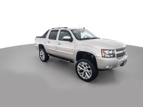Used 2007 Chevrolet Avalanche LT w/ LT Preferred Equipment Group image 3
