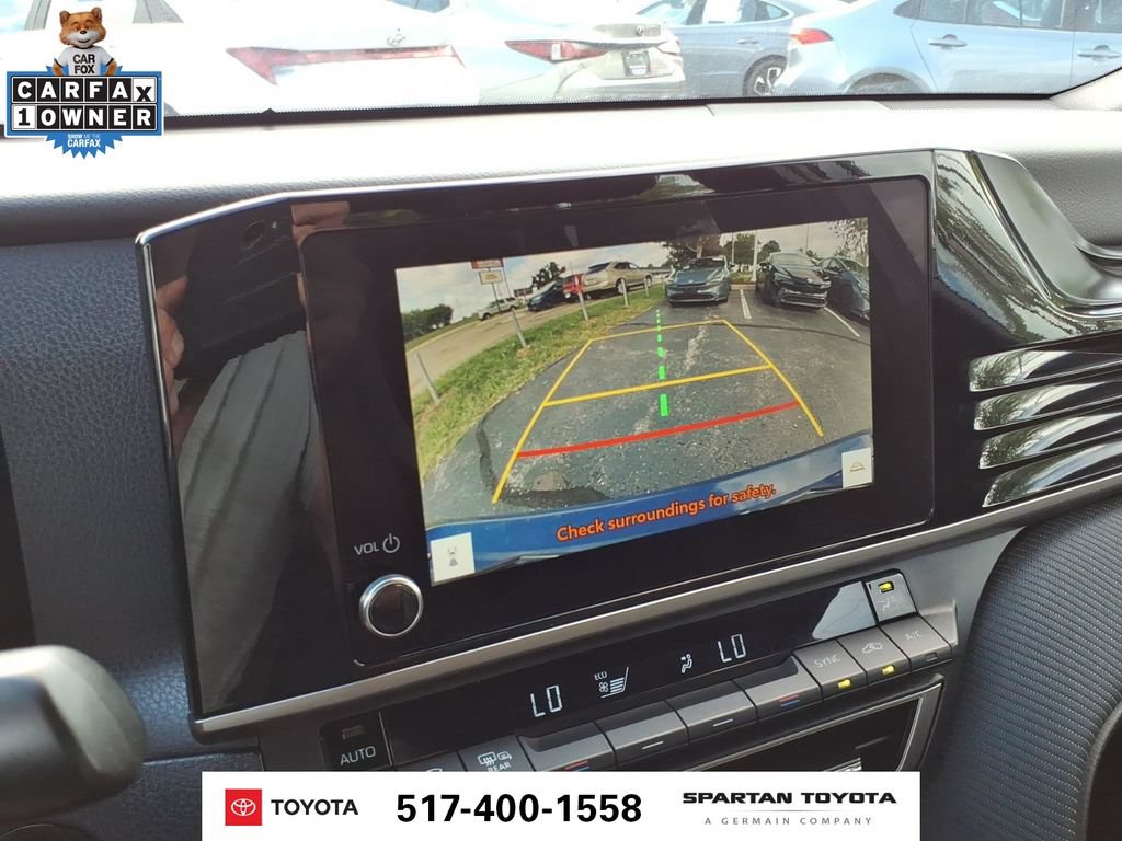 Used 2025 Toyota Camry SE FWD image 27
