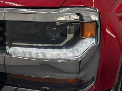 Used 2017 Chevrolet Silverado 1500 LT image 33