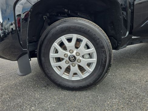 Used 2025 Toyota Tacoma SR image 27