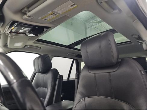 Used 2022 Land Rover Range Rover Westminster Edition image 21
