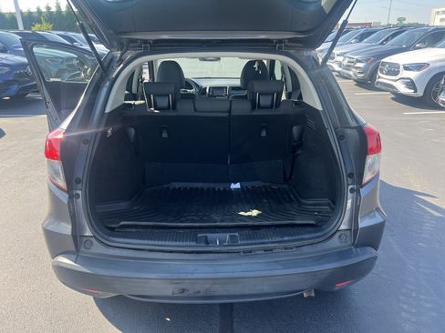 Used 2019 Honda HR-V LX image 34