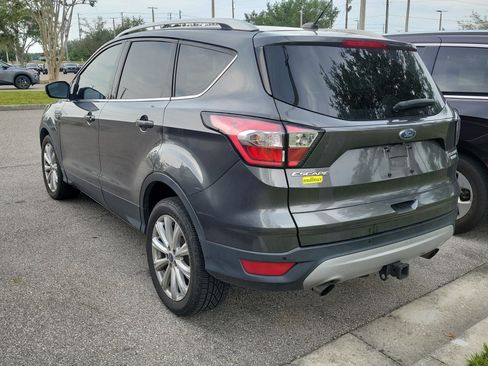 Used 2017 Ford Escape Titanium FWD image 4