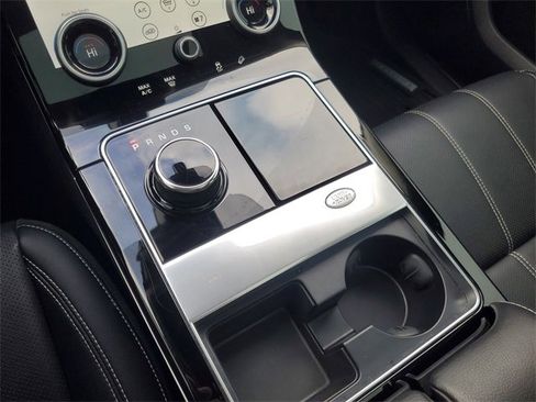 Used 2019 Land Rover Range Rover Velar S image 25
