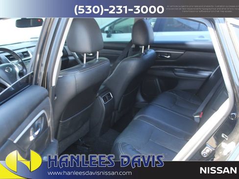 Used 2018 Nissan Altima 2.5 SL FWD image 15