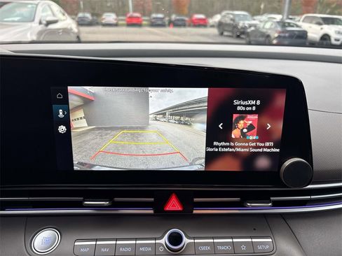 Used 2025 Hyundai Elantra SEL image 25